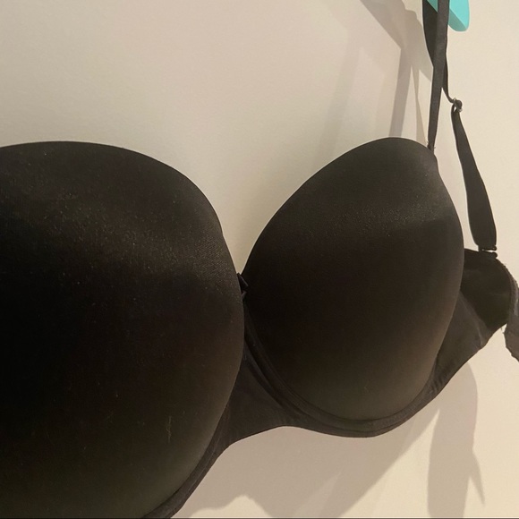 Strapless Pushup Bra with Removable Straps - Picture 2 of 5